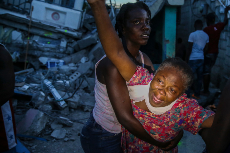 Erdbeben-Katastrophe in Haiti: Todeszahl steigt auf über 300, Premier ruft Notstand aus!