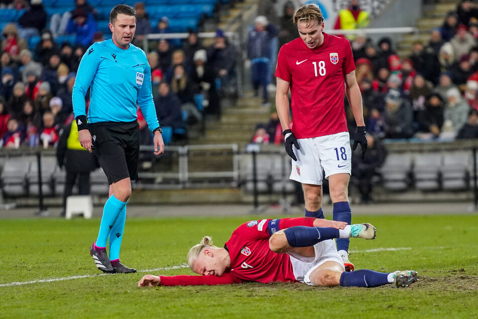 Bitter! Erling Haaland (23) verletzte sich im Spiel gegen Färöer am Donnerstag. (Archivbild)