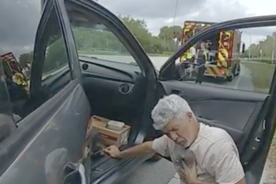 Diego Fernandez-Delgado (65) kauerte neben seinem Auto, fasste sich an die Brust. Im Krankenhaus stellte sich heraus, warum er das tat.