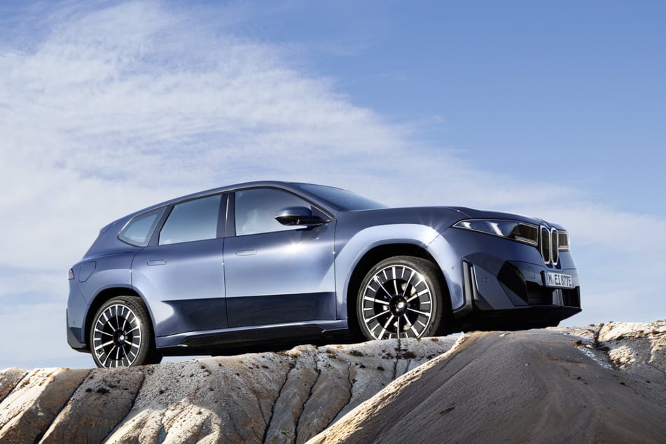 Eine Reichweite von bis zu 805 Kilometern (WLTP) und die leistungsstarke 108,7-kWh- Batterie sorgen für langstreckentaugliche Mobilität.