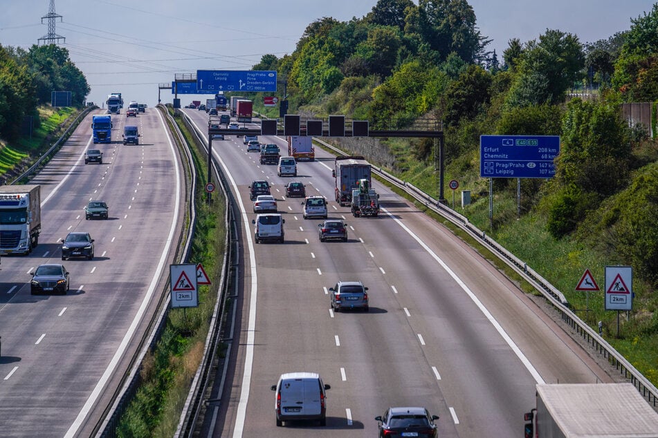 Auf der A4 in Fahrtrichtung Chemnitz soll bis zum 15. Oktober die Fahrbahn erneuert werden. (Archivbild)
