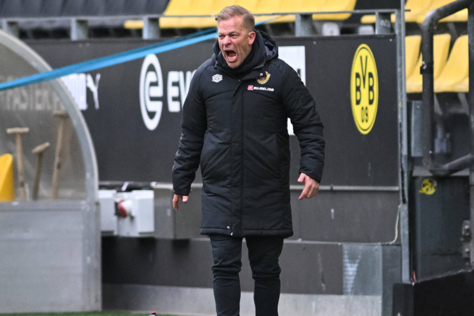 Dynamo-Coach Markus Anfang (48) schimpfte ab und an wie ein Rohrspatz, freute sich am Ende aber umso mehr über den Auswärtssieg.