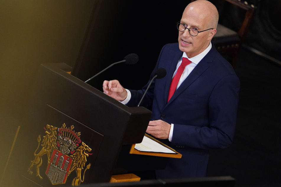 Hamburgs Bürgermeister Peter Tschentscher (55, SPD) will einen Pandemie-Rückfall durch eine fehlende Maskenpflicht verhindern. (Archivbild)
