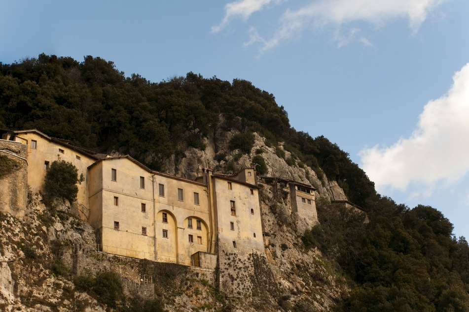 An dem Ort des ersten Krippenspiels in Greccio bauten die Franziskaner im 13. Jahrhundert ein Kloster.