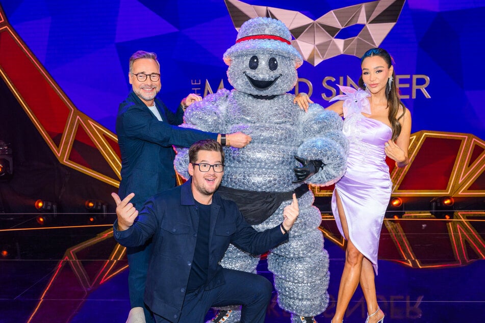 The Masked Singer: "The Masked Singer": Dieser Schlagerstar steckt unter der Luftpolster-Maske