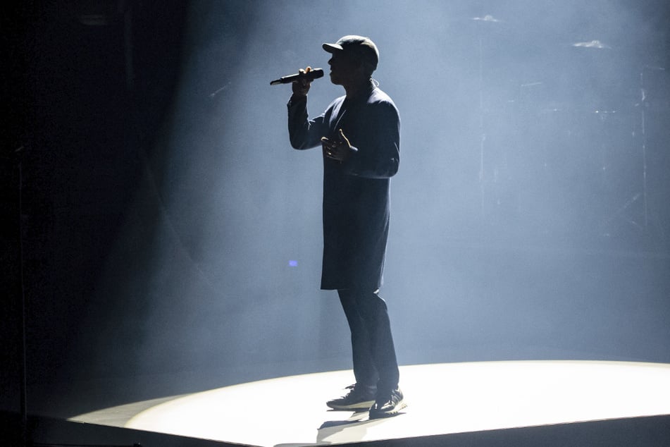 Allein auf weiter Flur: Mitunter wirkte die Show fast schon unsicher. Naidoo bediente sich an Standard-Aussagen. Eine Positionierung zu seiner Vergangenheit gab es nicht.