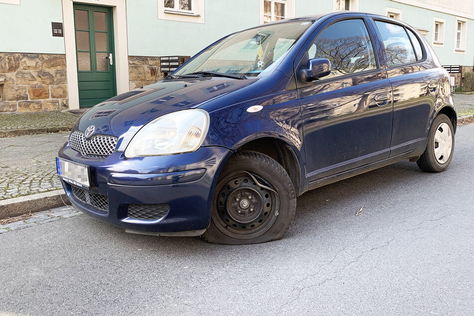 Mit dem Toyota wird so schnell nicht mehr gefahren. Er muss abgeschleppt werden.