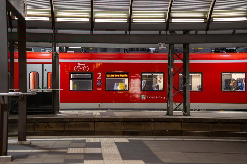 Die Polizei durchsuchte alle Züge, die von Nürnberg nach Bamberg fuhren.