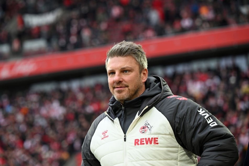 Sollten auch die nächsten vier Spiele sieglos verlaufen, dürften auch Kwasnioks Tage beim 1. FC Köln gezählt sein.