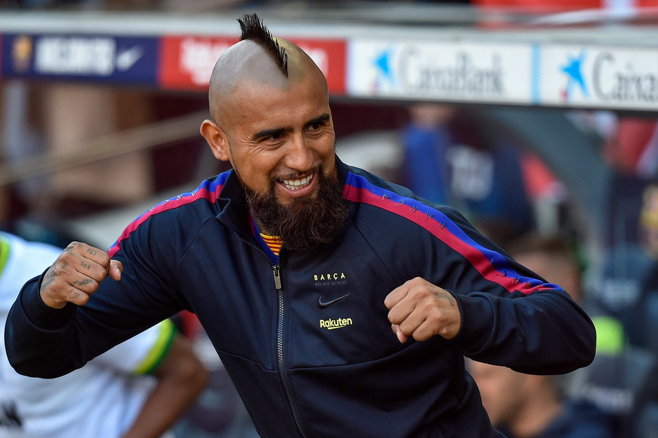 Der ehemalige Profi des FC Bayern München, Arturo Vidal (33), wechselt vom FC Barcelona zu Inter Mailand.