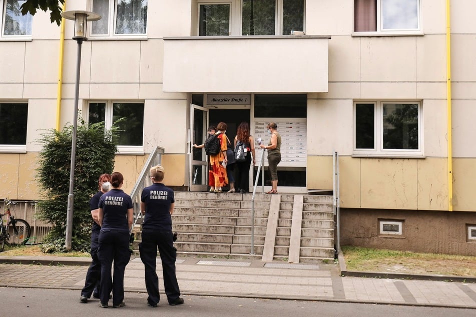 Alle Bewohnerinnen und Bewohner des Hauses müssen nun zum Corona-Test.