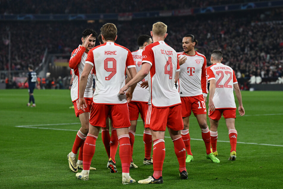 Läuft beim FC Bayern! Der Rekordmeister liegt gegen Lazio Rom zur Halbzeit völlig verdient mit 2:0 in Führung.