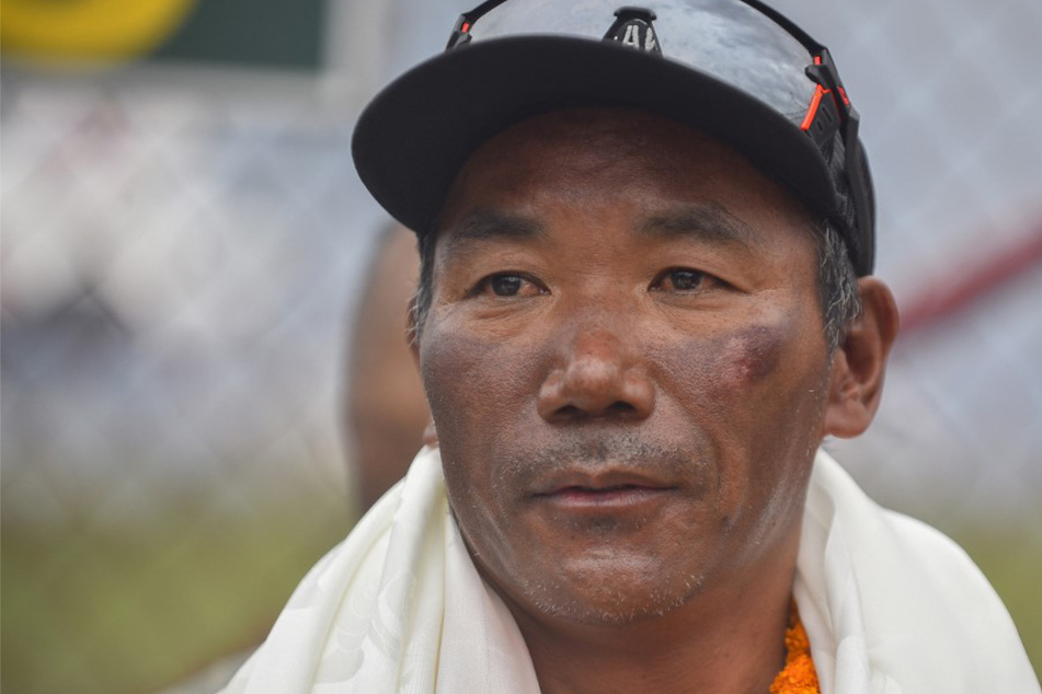 Nepal's Kami Rita Sherpa breaks his Everest record yet again!