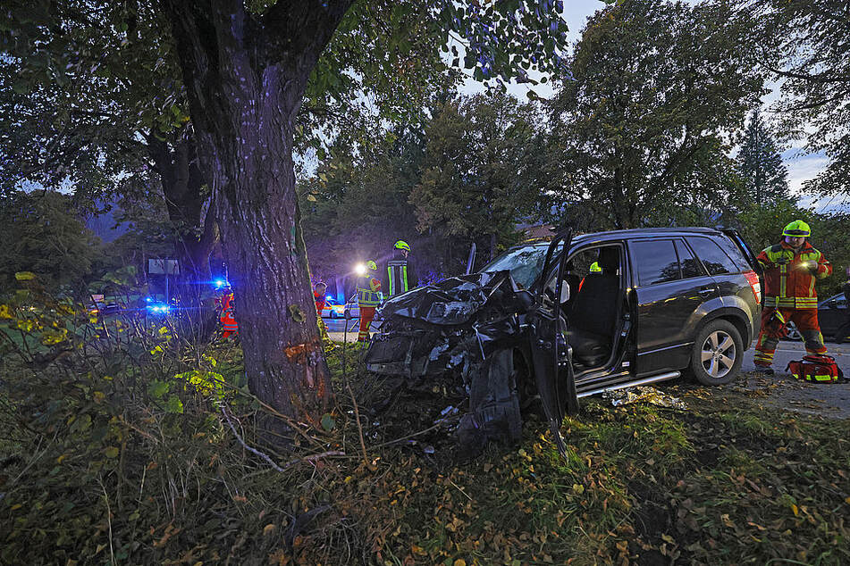 Der Suzukifahrer (40) krachte gegen eine massive Linde.