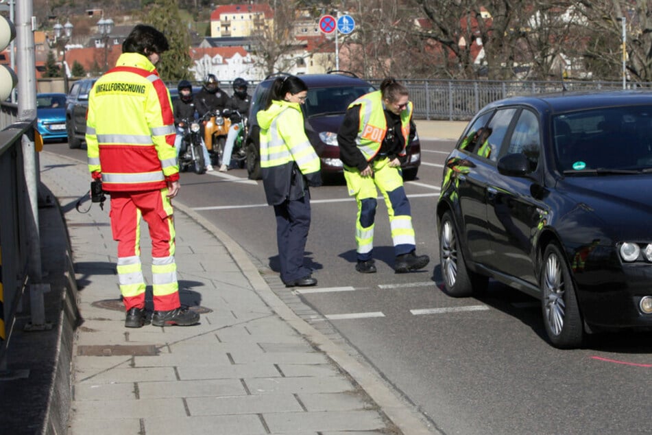 Autofahrer erfasst Mädchen auf Fahrrad - Zeugen gesucht!
