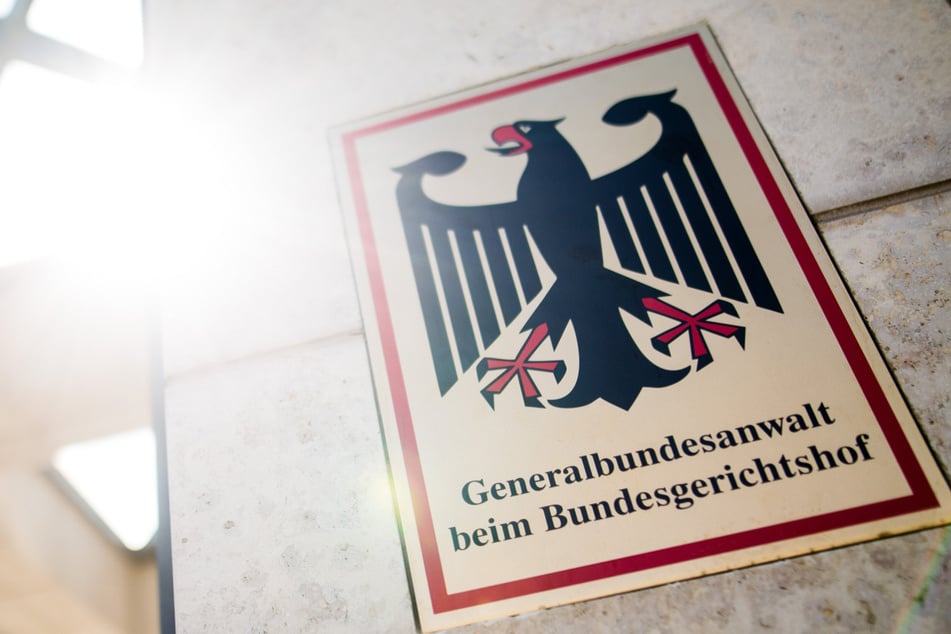 "Letzte Verteidigungswelle": Anklage gegen zwei mutmaßliche Terrorgruppen-Unterstützer