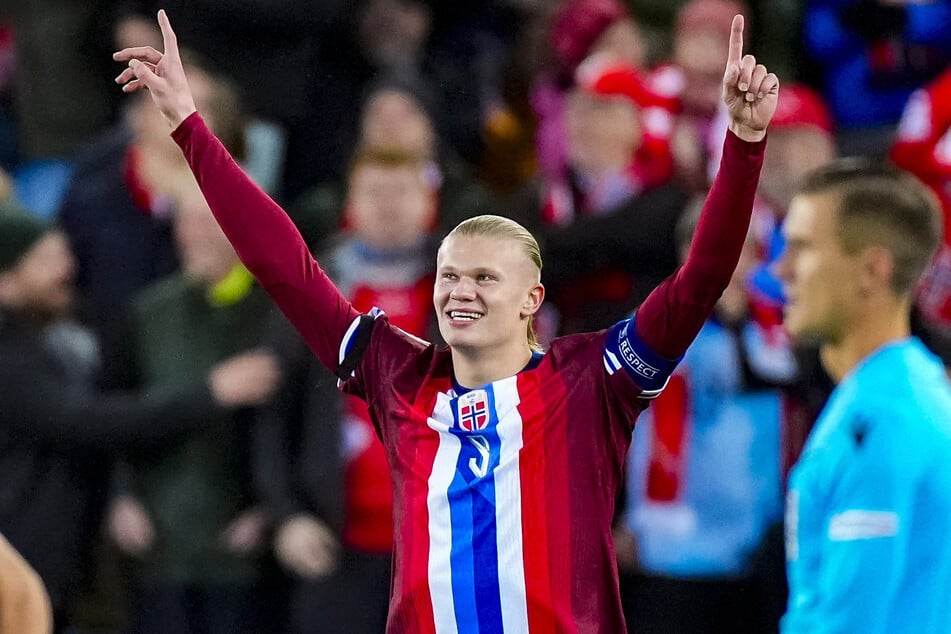 Auf dem Platz feierte Erling Haaland (24) seine Treffer noch so, nach dem Spiel zeigte er dann aber eine besondere Jubelpose auf Social Media.