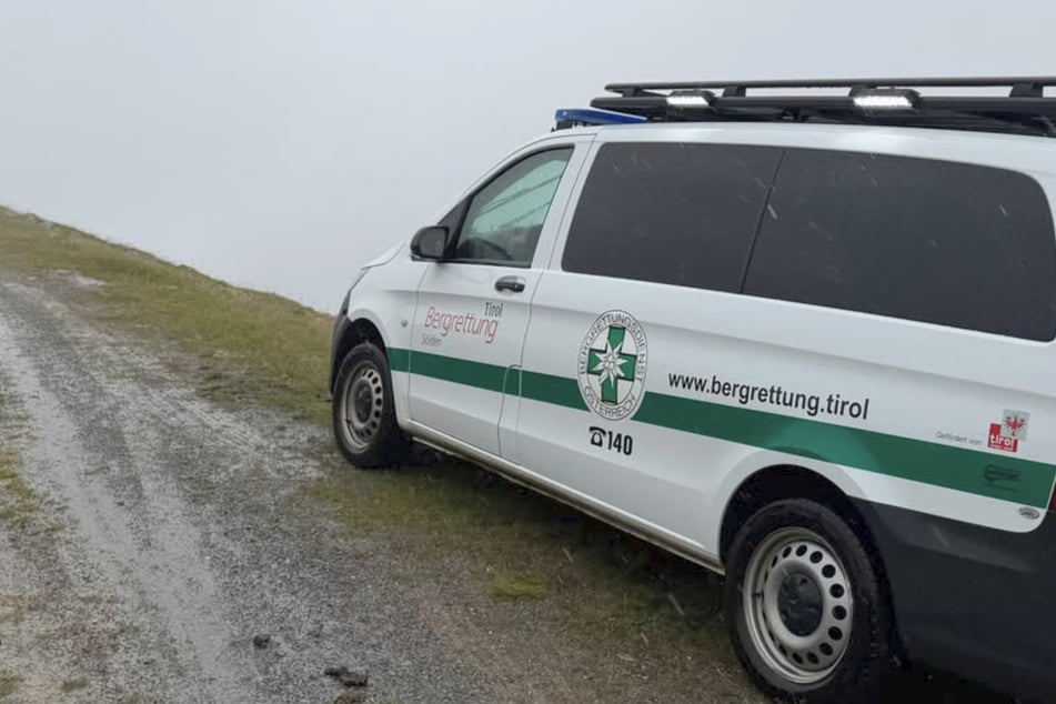 Mit Kinderwägen im Hochgebirge: Drei Großfamilien geraten in Bergnot
