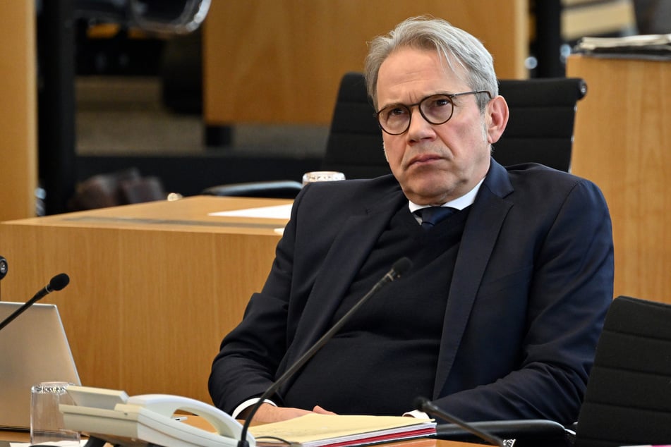 Thüringens SPD-Chef Georg Maier (55) hat sich klar und deutlich gegen eine Zusammenarbeit mit der AfD ausgesprochen.