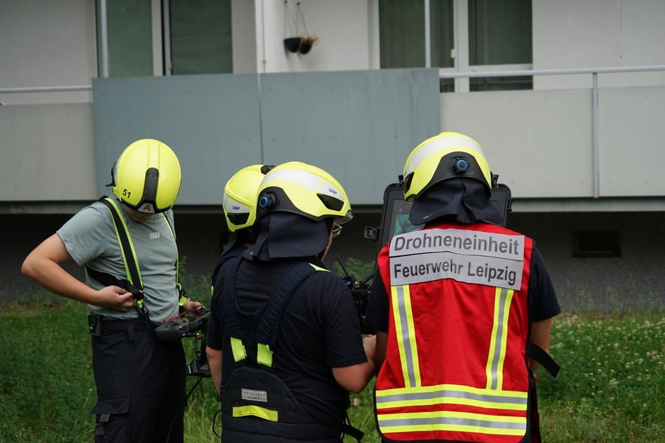 Auch Spezialisten mit Drohnen waren vor Ort.