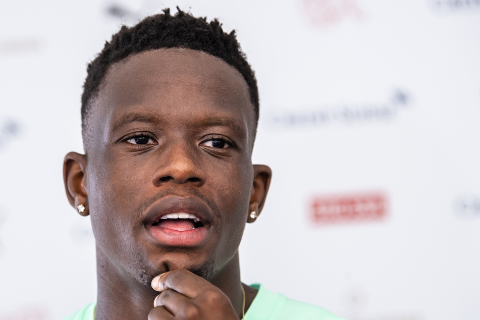 Erst bei der EM, dann im Urlaub, nun in Quarantäne: Denis Zakaria (24) fehlt der Borussia weiterhin.