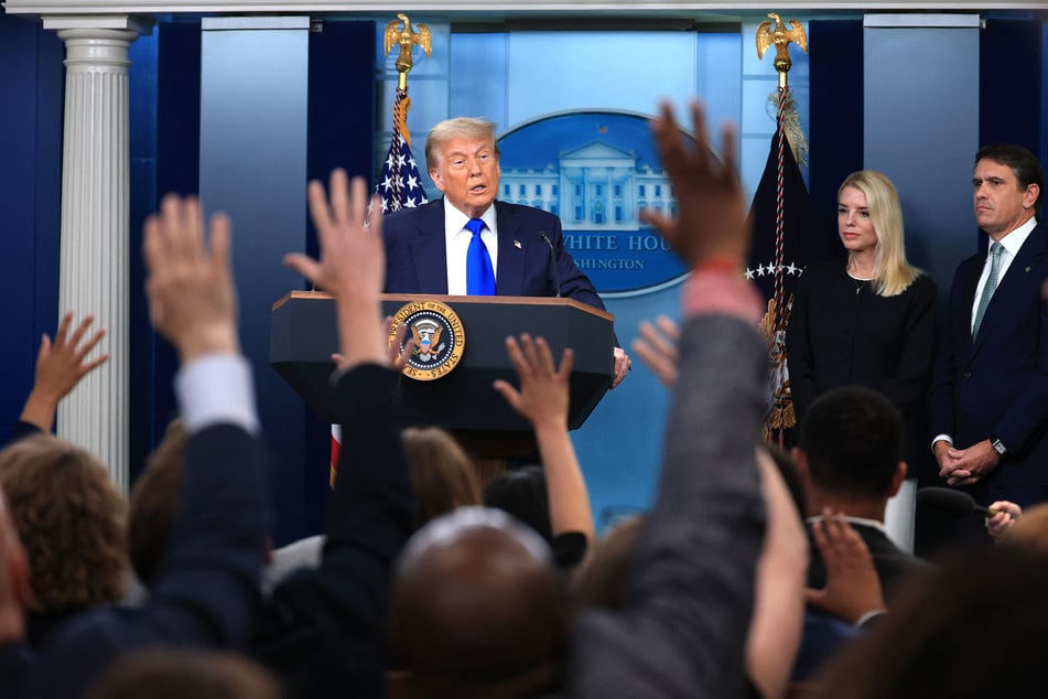 President Donald Trump indicated that he'd be okay with investigators forcing journalists to reveal the anonymous source behind the Iran report leak.