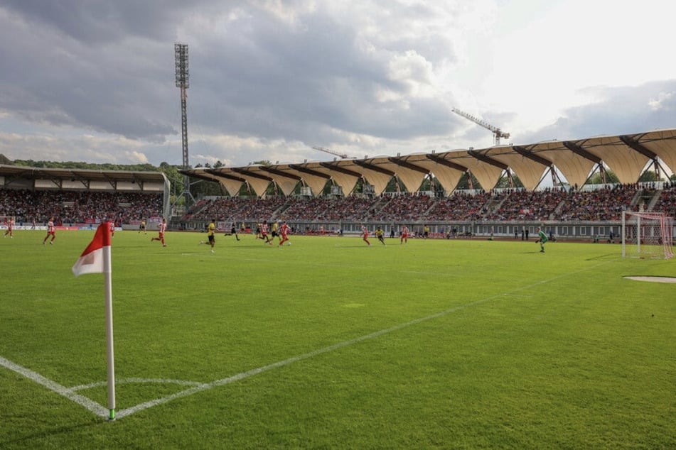Der FC Rot-Weiß Erfurt hat das Insolvenzverfahren überstanden. (Symbolfoto)