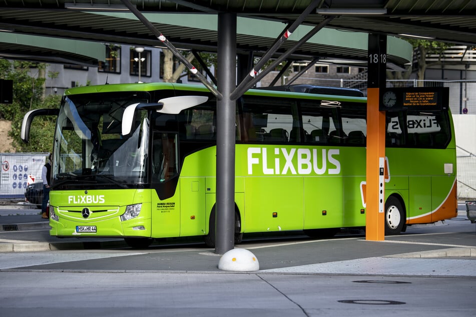 Schon ab kommender Woche sollen wieder Flixbusse durch Deutschland fahren.