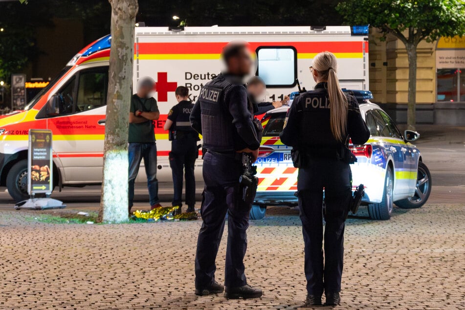 Messerattacke: Messer-Attacke am Mainzer Hauptbahnhof: Mann (22) niedergestochen - Täter auf der Flucht