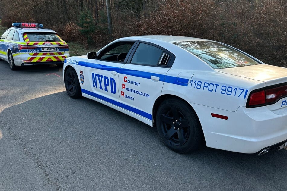 Nicht in New York, sondern auf den Straßen in Rheinland-Pfalz war dieses täuschend echt aussehende Einsatzfahrzeug der NYPD unterwegs.