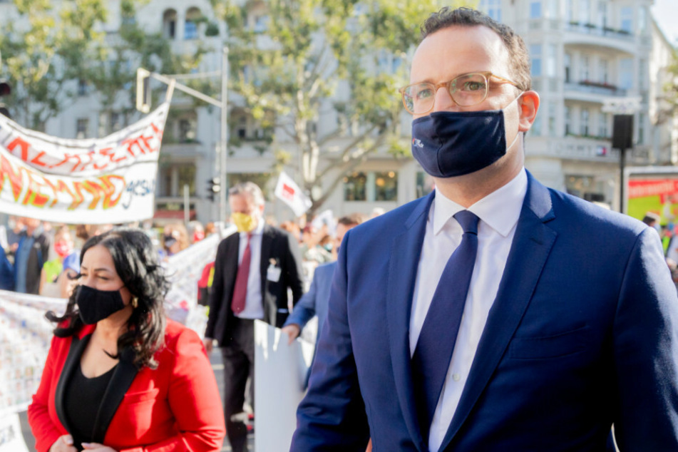 Spahn will schärfere Regeln für Urlauber aus Auslands-Risikogebieten