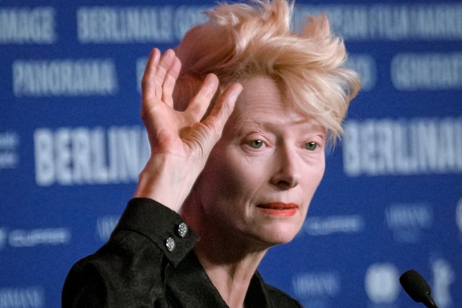 Oscar-Preisträgerin Tilda Swinton (64) wurde auf der Berlinale für ihr Lebenswerk ausgezeichnet.