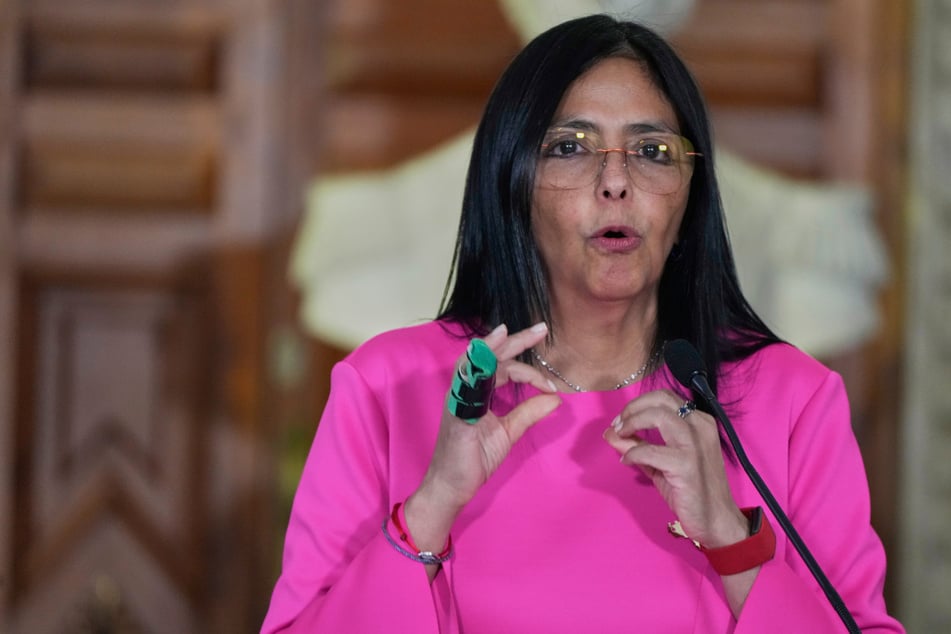 Venezuelas geschäftsführende Präsidentin Delcy Rodríguez (57) zeigte sich für das US-Hilfsangebot dankbar.