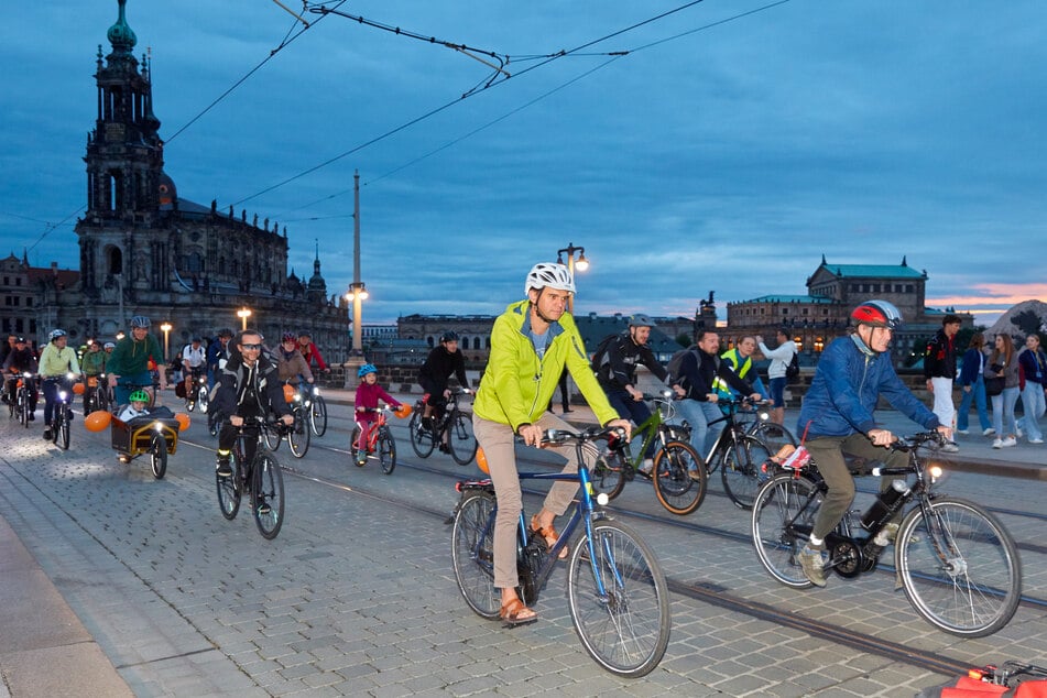 Bei der Radnacht am Freitag demonstrieren Radler für mehr Raum und Sicherheit.