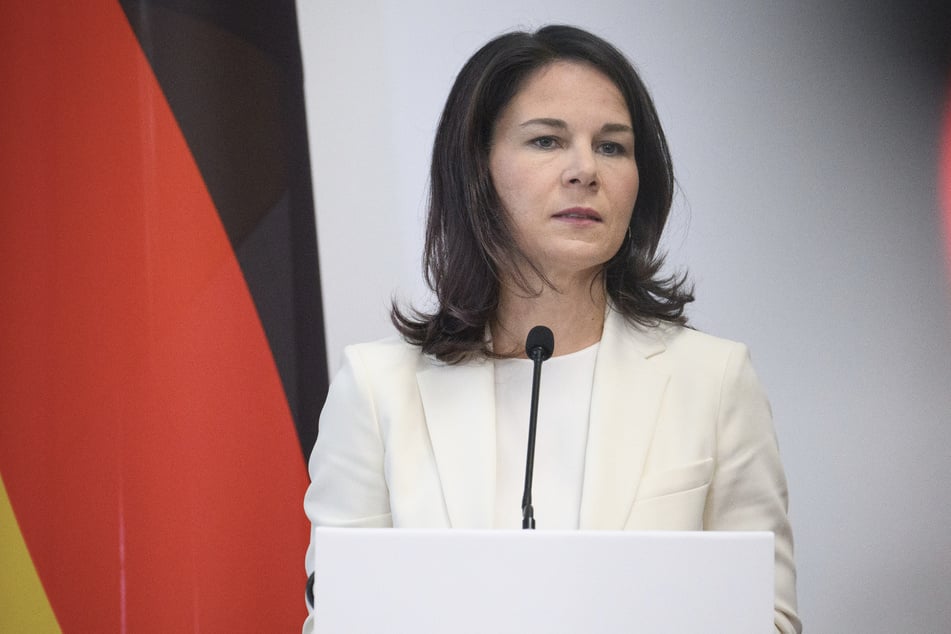 Deutschlands Außenministerin Annalena Baerbock (43) betonte, dass der Ukraine ein weiterer Winterkrieg gegen Russland bevorstünde.