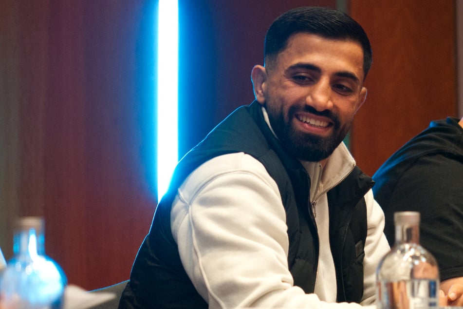 "Sport ist für mich alles - mein Leben", sagt Idris Ismail. Seinen ersten Profikampf verlor der 28-Jährige. "Das hat mich stark gemacht." Es folgten vier Siege.