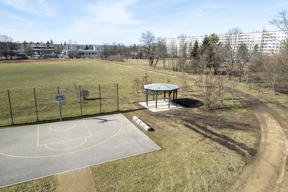 Am Sonntag wurden im Bürgerpark in Chemnitz-Gablenz mehrere Jugendliche attackiert.