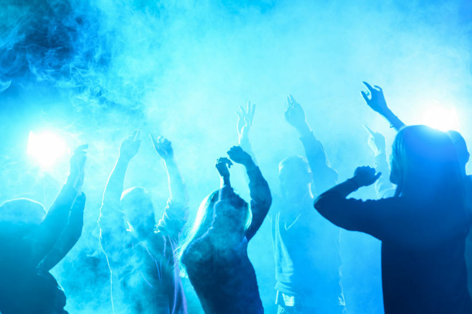 In Berliner Clubs steckten sich 42 der 263 bestätigten Corona-Infozierten an. (Symbolbild)