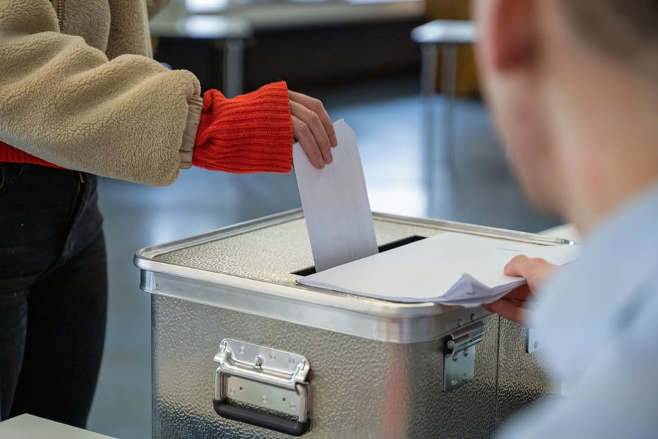 Leipzigs Oberbürgermeisterwahl am 21. Februar könnte so spannend werden wie lange nicht mehr. Im Gegensatz zu den letzten OB-Wahlen tritt diesmal kein Amtsinhaber mit einem Amtsinhaber-Bonus an.