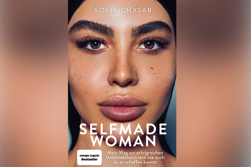 Das Cover des Buchs "Selfmade Woman" von Sofia Ghasab.