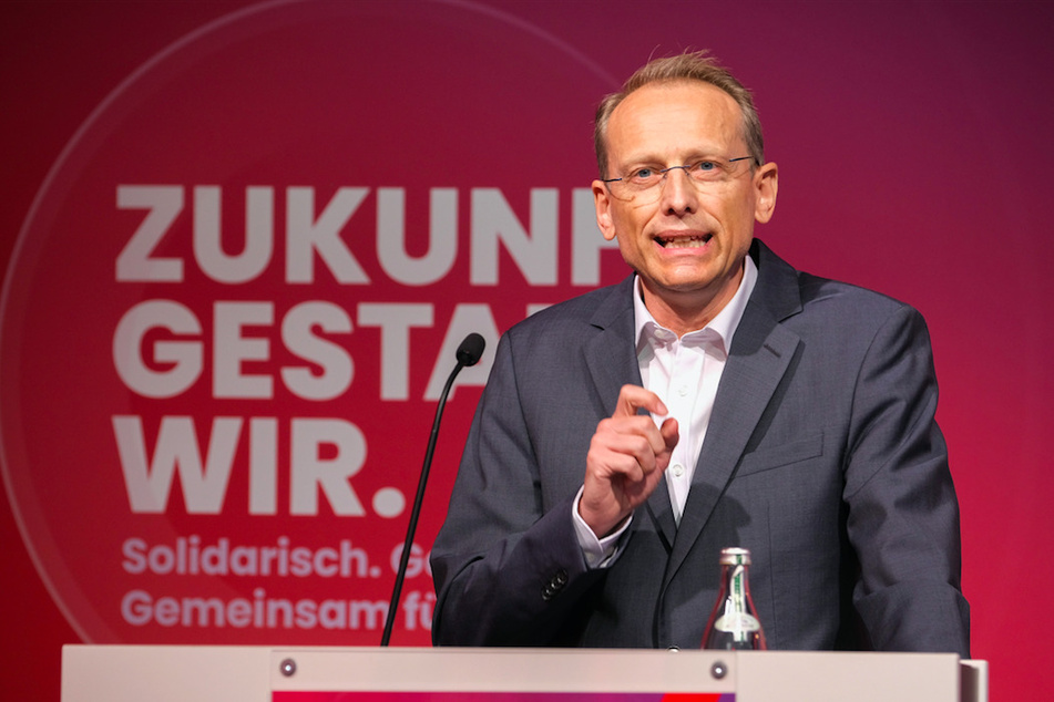 Der bayerische DGB-Chef Bernhard Stiedl (51) unterstützt die Bundesregierung bei der Gas-Debatte.