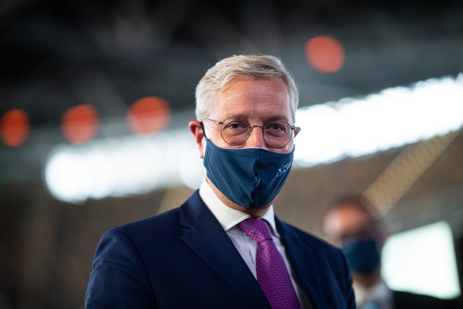 Norbert Röttgen (55, CDU) wird bei der ZDF-Satireshow "heute-show" auftreten.