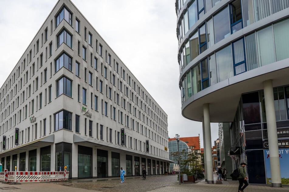 Blick in die Chemnitzer Webergasse: Hier zeigte die 20-Jährige einer Polizeistreife den Mittelfinger und beleidigte die Beamten.