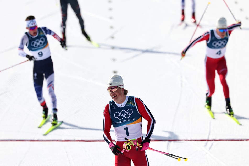 Desloges (l.) musste im Zielsprint nur Johannes Høsflot Klæbo (29, v.) ziehen lassen.