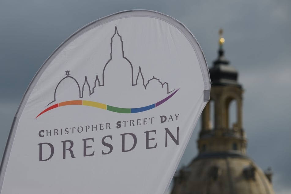 Der Verein "CSD Dresden e. V." zieht im Streit um den diesjährigen Christopher Street Day vor Gericht.