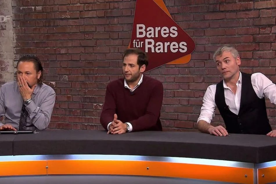 Die Händler sind alles andere als angetan von dem Objekt.