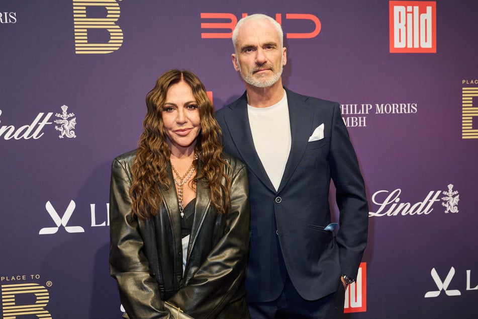 Simone Thomalla (61) und René Marchand (56) sind seit gut einem Jahr ein Paar.