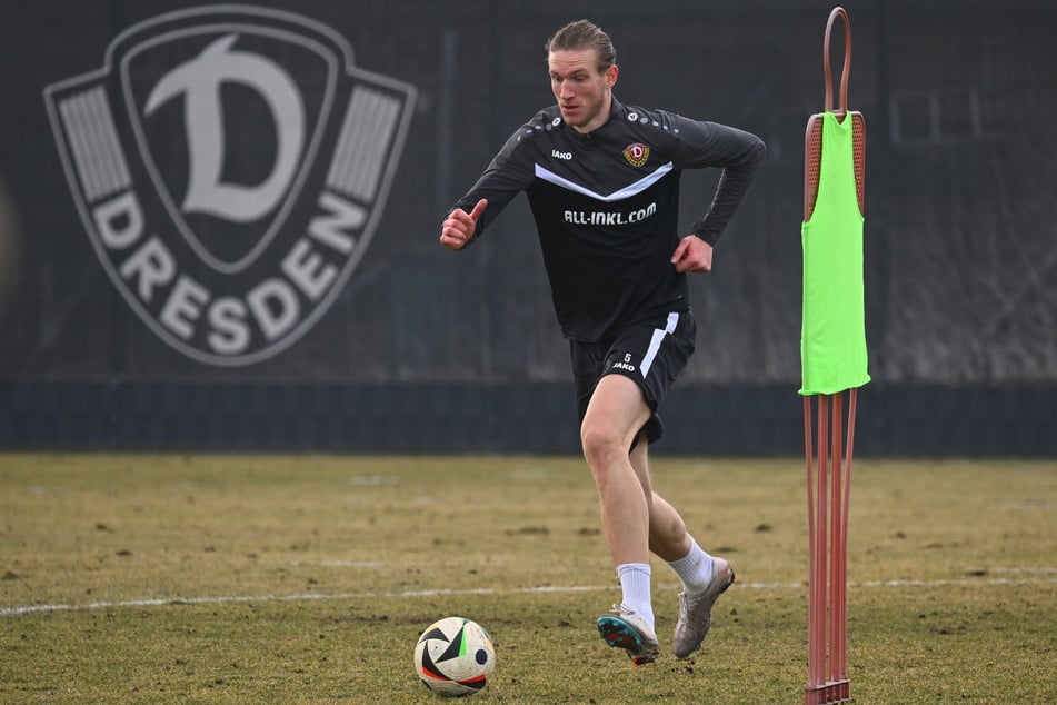 Nach etwas mehr als fünf Wochen stand Vinko Sapina am Dienstag erstmals wieder beim Mannschaftstraining auf dem Platz.