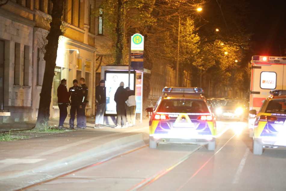 Nachdem Zeugen die Polizei gerufen hatten, konnten die Täter schnell gestellt werden.
