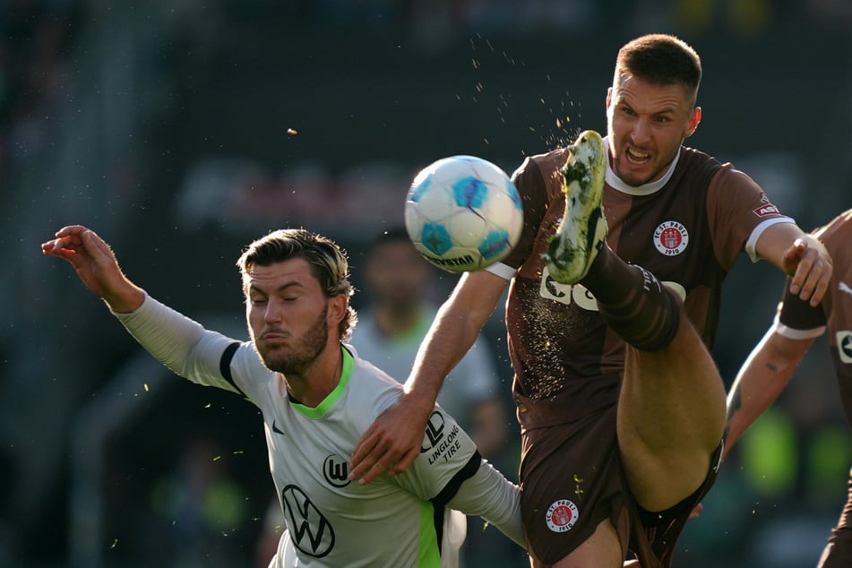 Im Hinspiel trotzte St. Pauli den Wölfen ein 0:0 ab.